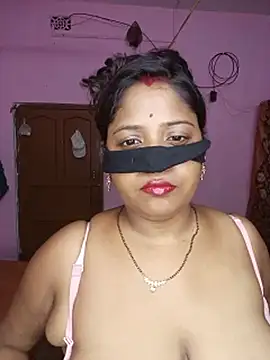 V-Queen-Sohana live sex cam