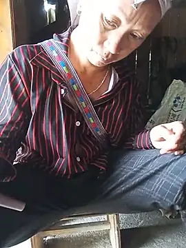 Linda-04 webcam