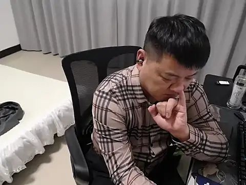 zhang1118 live sex cam