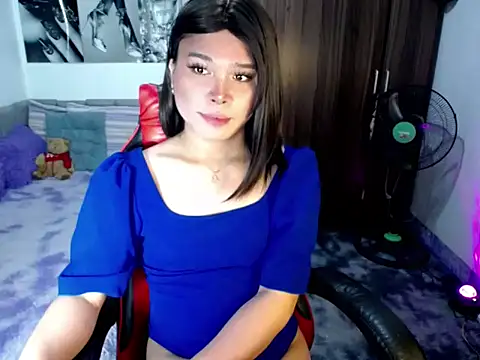 sofiathe1st live cam on StripChat