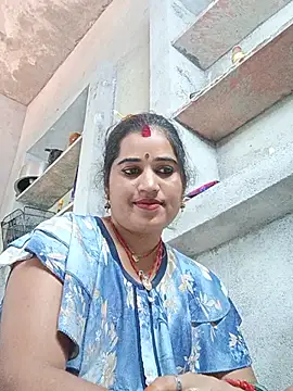 Hot_kamla