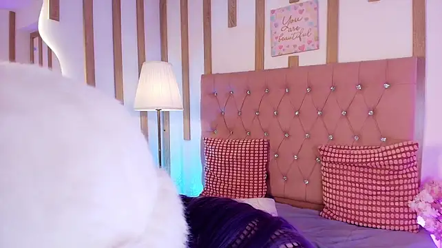 Daphne_Velmont's room