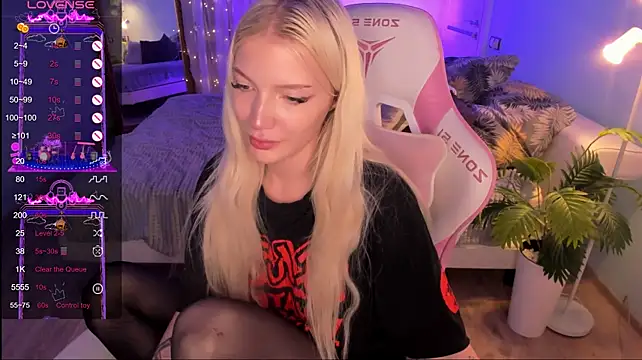 AnyaTaylor_ live cam preview