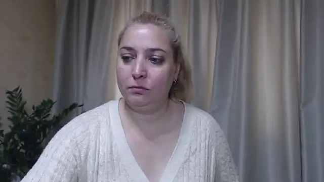 sweetpussy13 webcam