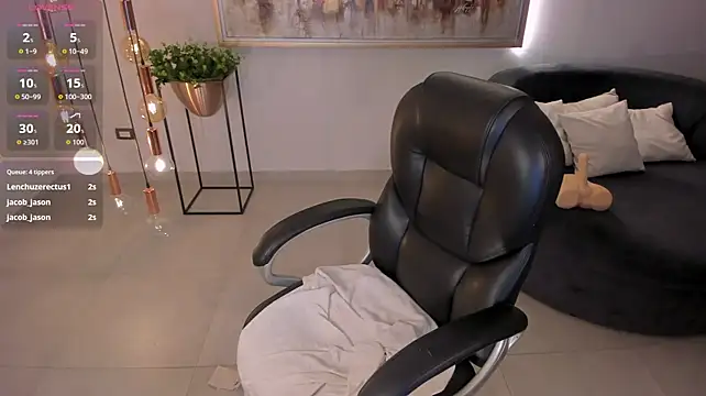 ArianaCastillo1