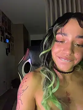 heybabymatcha webcam