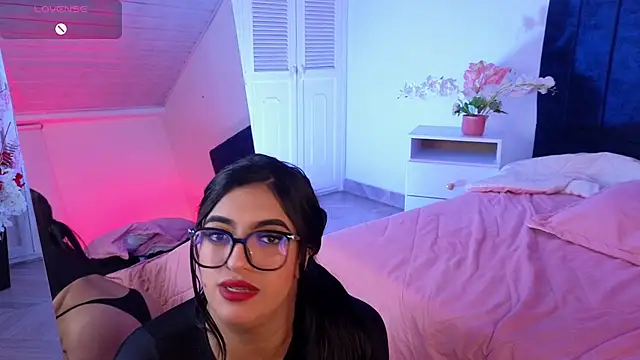 Sara_Blazee webcam