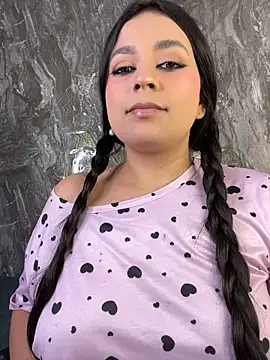 Nina_Blaze webcam