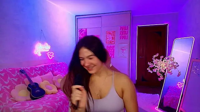 luna_lust_212 webcam
