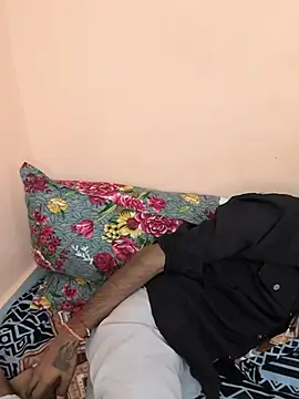 bisexual_yhh webcam