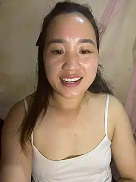 micmicjan webcam