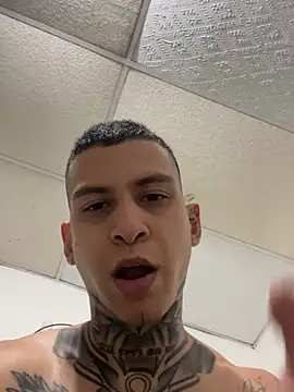 Andrew_san webcam