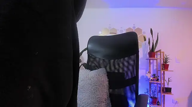 LukaCastillo webcam