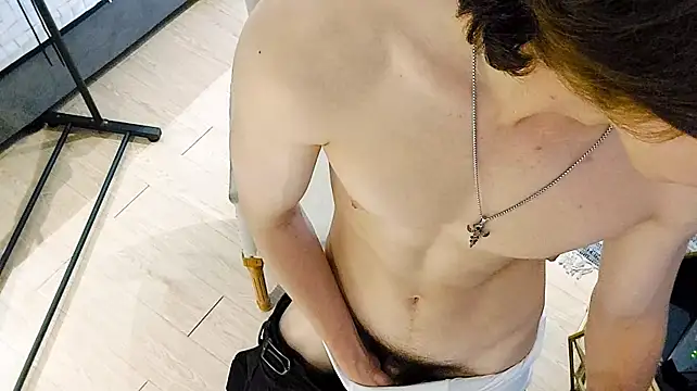Theroow_Harly webcam
