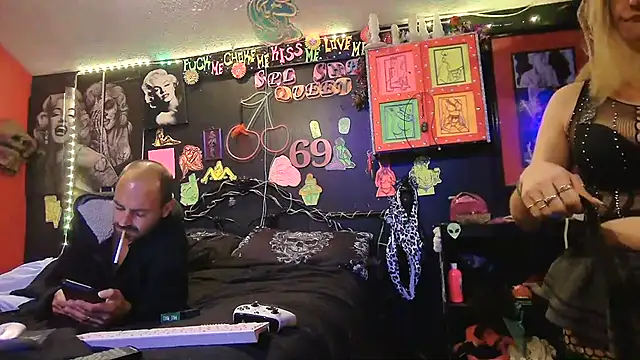 DaddyAndSplashQueen webcam