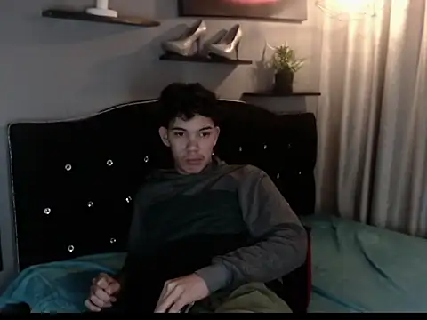 haku_nayro webcam