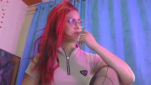 tinny_emiily webcam