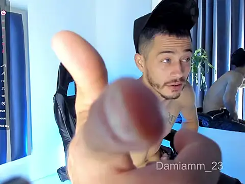Damiam_23 webcam