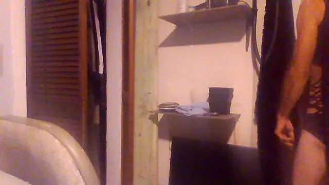 TrinityLove4U@xh webcam