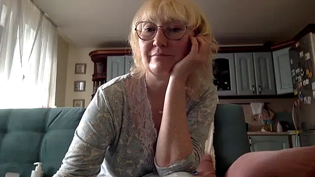 Zeyona live cam preview