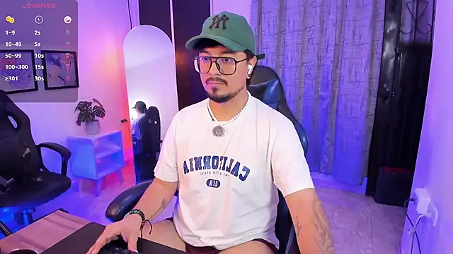 DaviidEvans_ live cam on StripChat