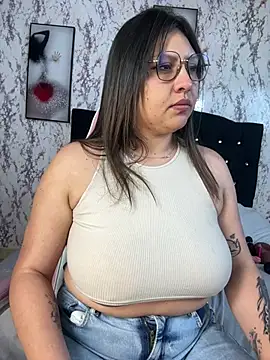 Larissa_Antonella webcam