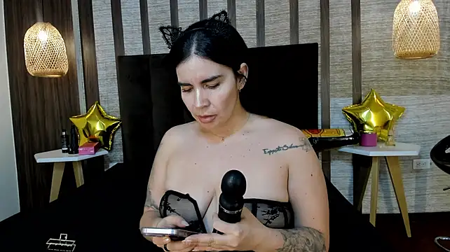 striptease show Hannah Cross