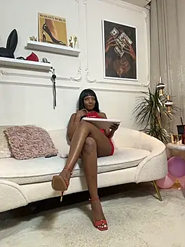 GoddessDreea live cam on StripChat