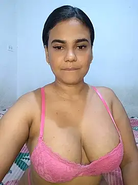 AntonellaShot live cam on StripChat