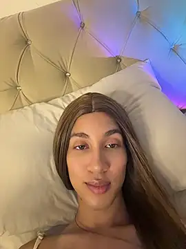 Chloe_Celeste webcam