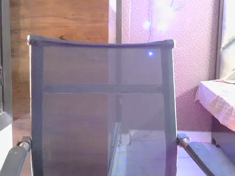 miss-riyaa webcam