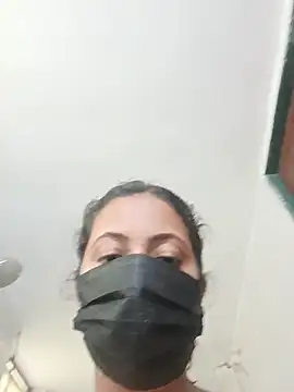 Lunadesire8 live cam on StripChat