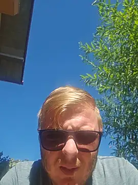 blondeboy92 webcam