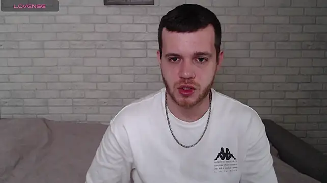 Alexxx_horny live cam on StripChat