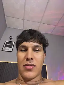 Leo_Savage_ live cam on StripChat