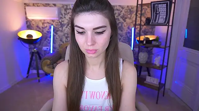 KylieJoyys webcam