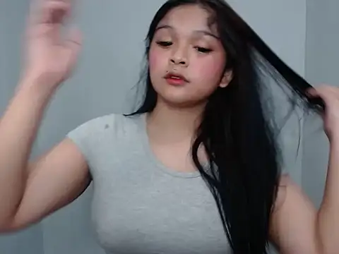 AsianPinayBigBusty webcam