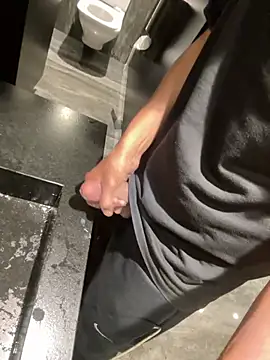 Smallboybigworld webcam