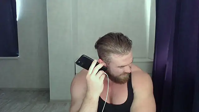 ThorHemsworthRU webcam