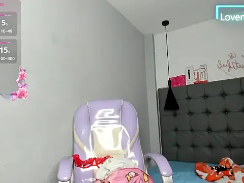 scarletcherry18