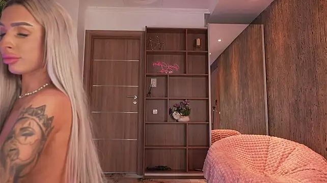 ArianaXO_ webcam