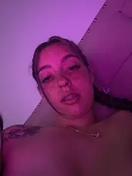 sadashi_moon_ofice webcam