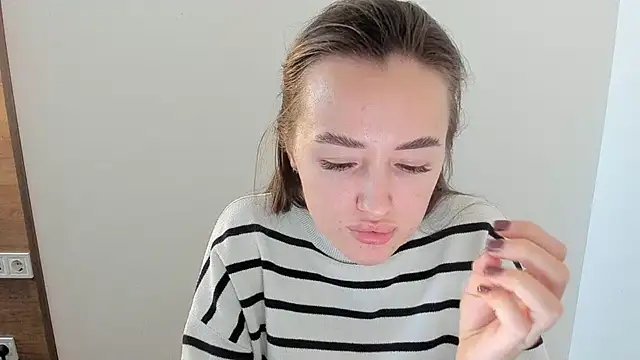 MiaMoll77 webcam