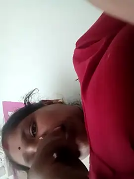 Ravita_bahat webcam