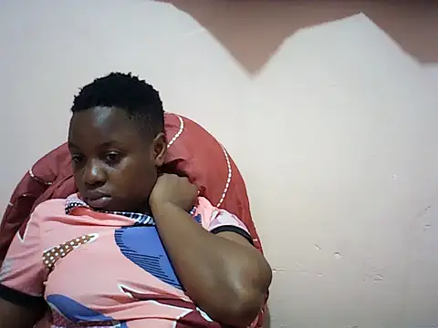 LustySil webcam