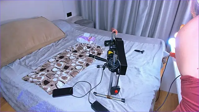 Cherrypie_001 webcam
