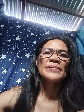 ImYourWoman_55 webcam