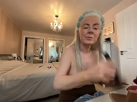 Laylaskyexx webcam