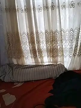 JuicyHoney_01 webcam