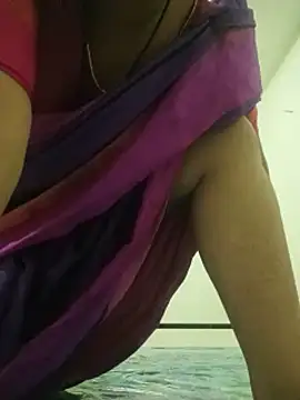 Hotneha07 webcam